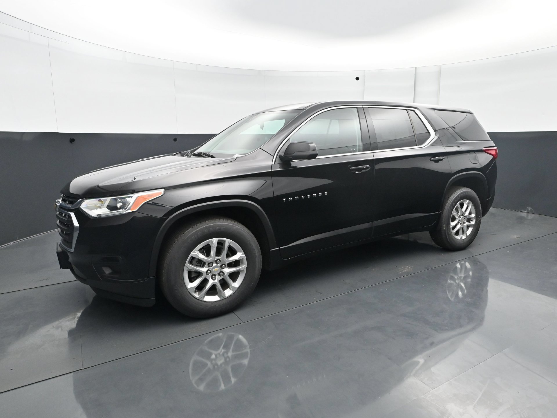 Used 2021 Chevrolet Traverse LS with VIN 1GNEVFKW4MJ145030 for sale in White Bear Lake, Minnesota