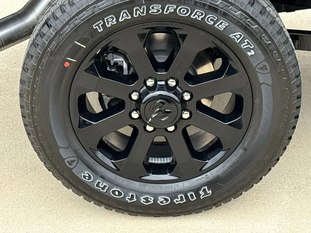 New 2026 Ceramic Gray Clear-Coat Exterior Paint RAM Laramie image 10