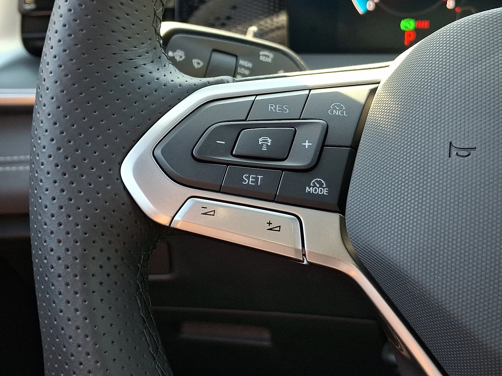 New 2026 Platinum Gray Metallic Volkswagen SE R-Line Black image 18