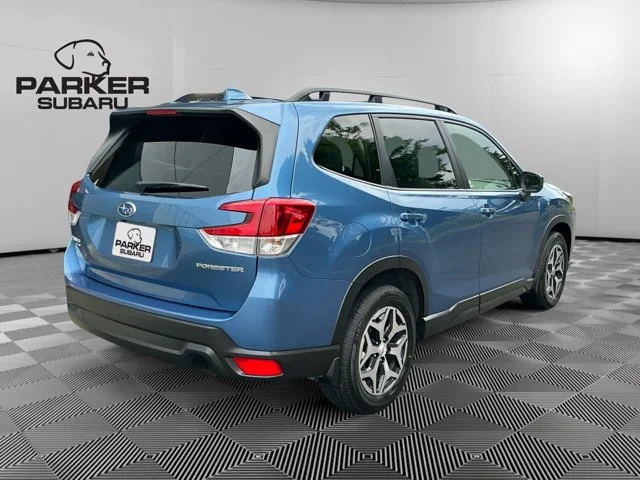 Certified Used 2023 Horizon Blue Pearl Subaru Premium image 5