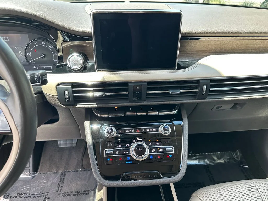 Used 2020 Brown Lincoln Reserve image 23