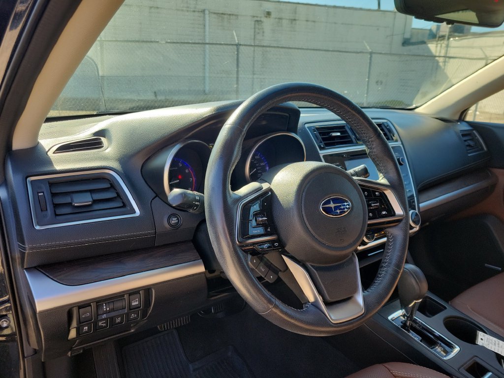 Used 2019 Black Subaru 2.5i Touring image 21