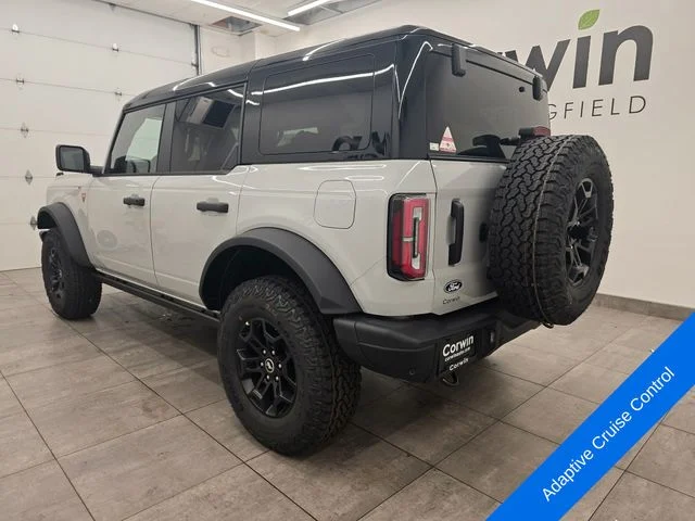 New 2026 Avalanche Gray Ford Badlands® image 3
