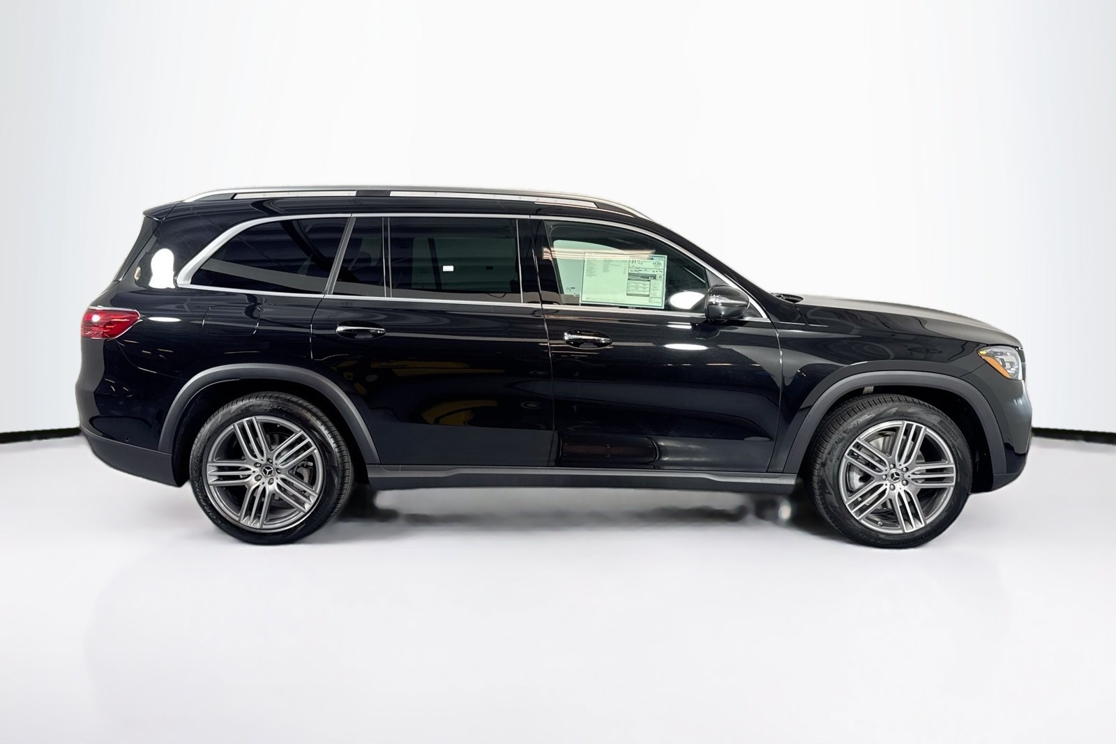 New 2026 Obsidian Black Metallic Mercedes-Benz GLS 450 image 4