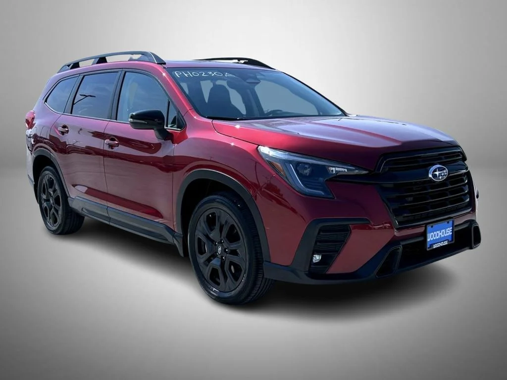 Used 2023 Red Subaru Onyx Edition image 3
