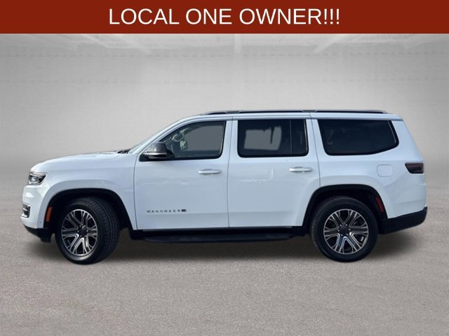 Used 2024 White Jeep Base image 2