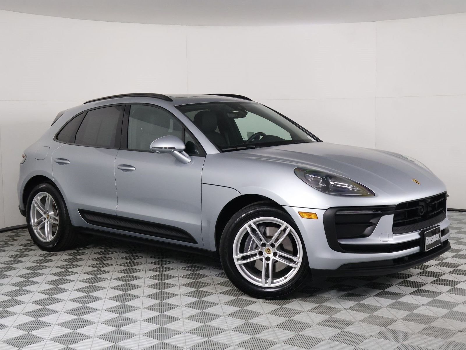 Certified Used 2026 Dolomite Silver Metallic Porsche  image 9