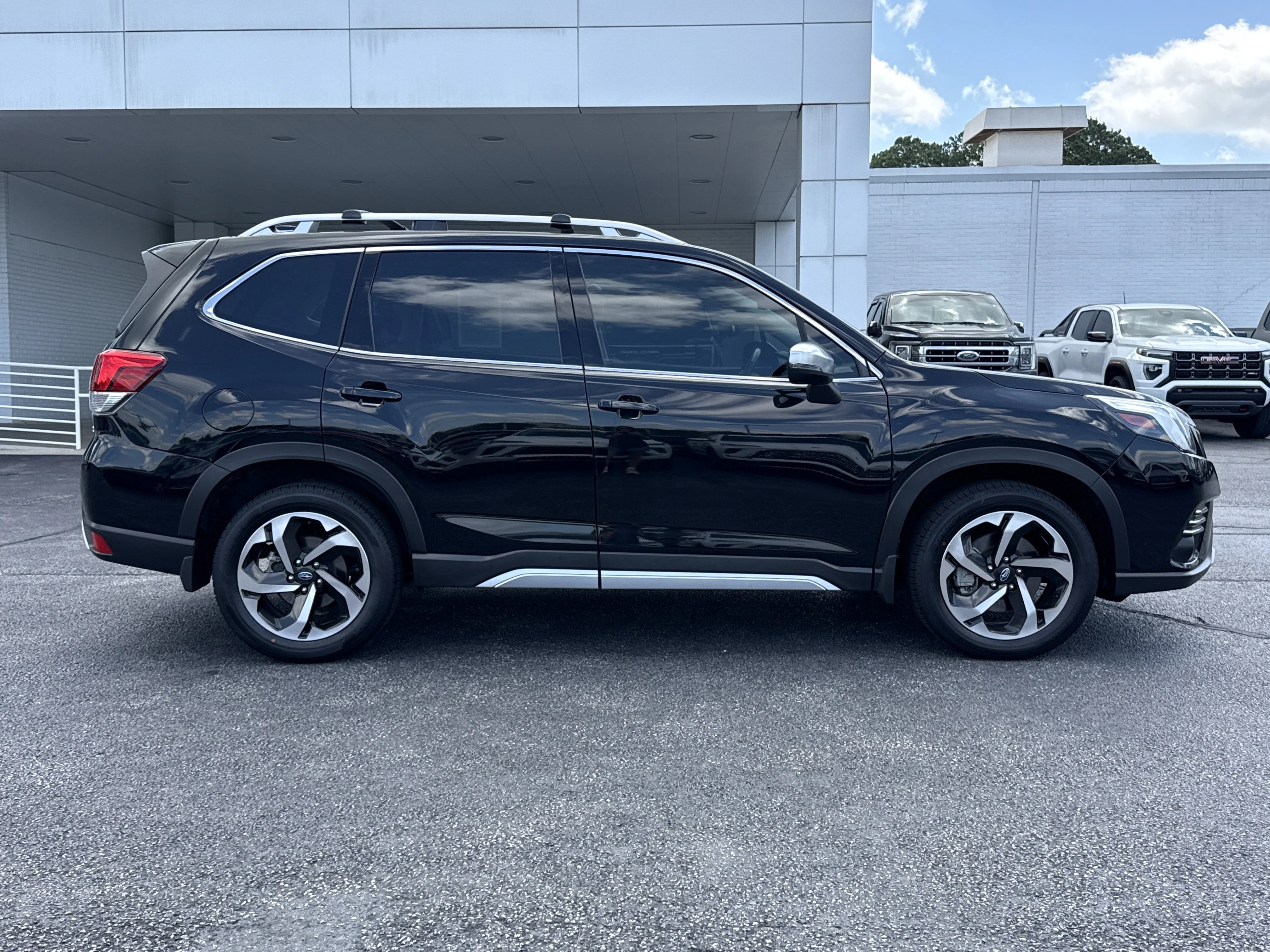Used 2023 Crystal Black Silica Subaru Touring AWD image 2