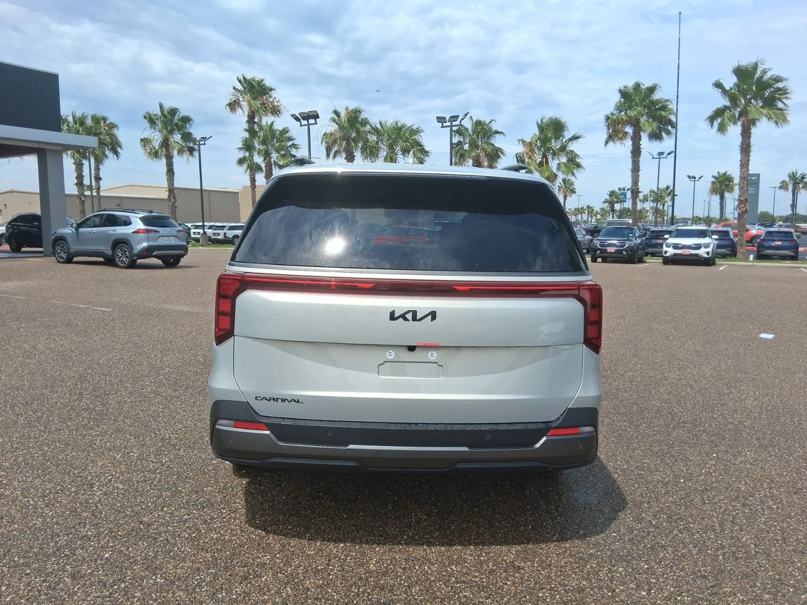New 2026 White Kia SX image 5