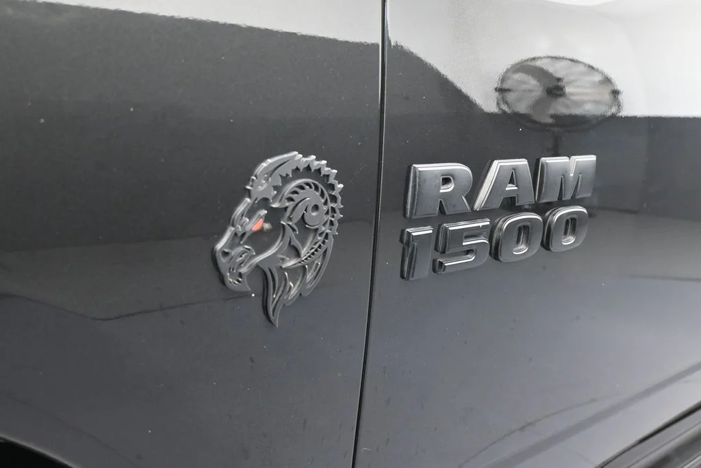 Used 2018 Brilliant Black Crystal Pearlcoat Ram Express image 28
