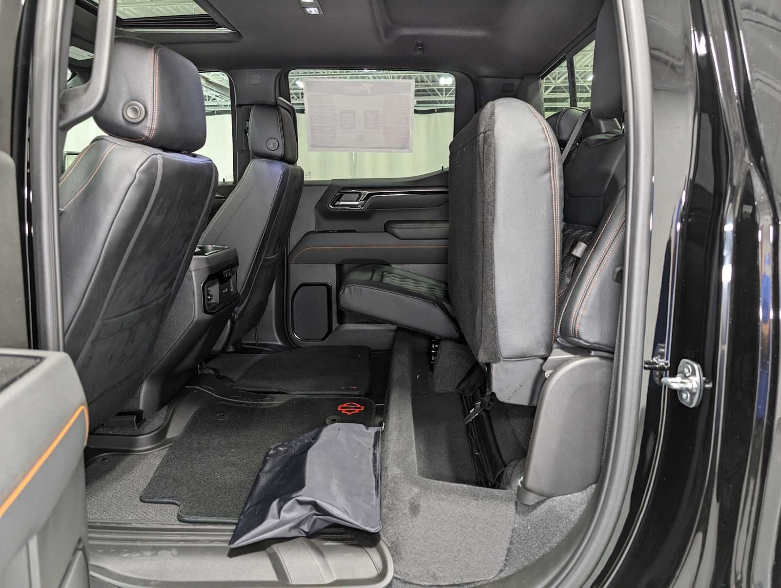 2025 GMC Sierra 1500 AT4 - Photo 33