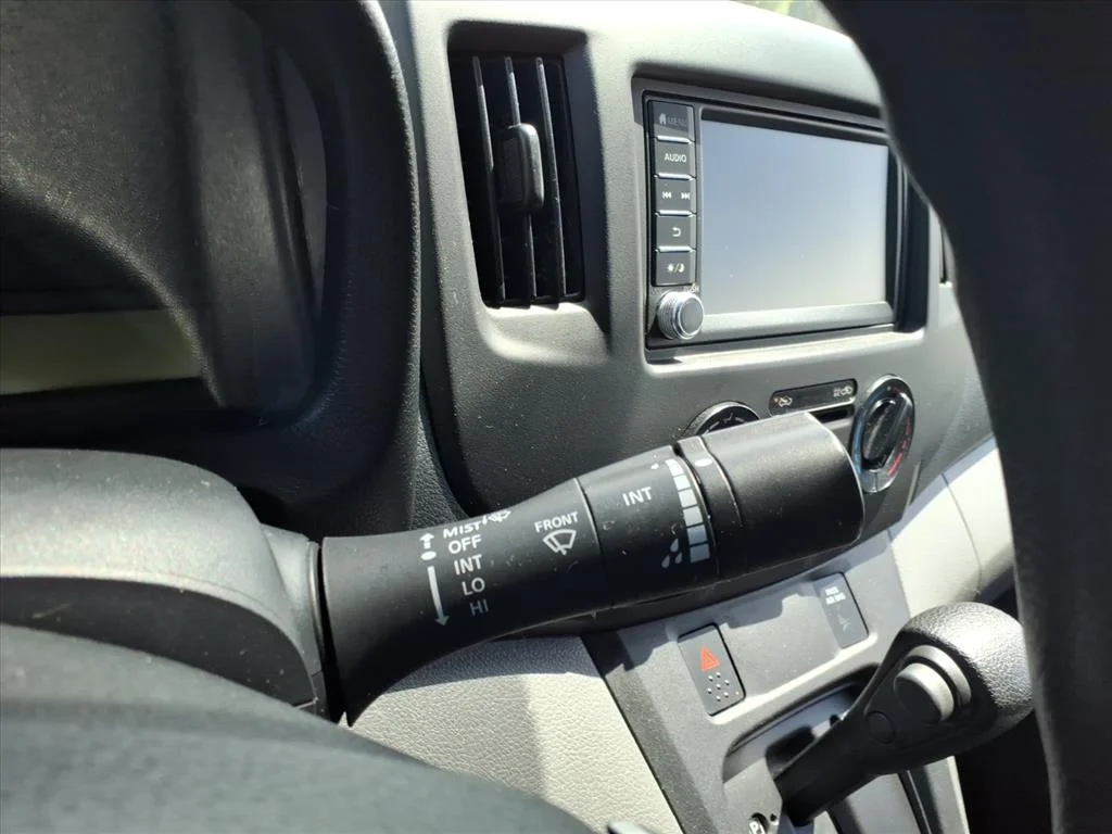 2020 Nissan NV200 S - Photo 17