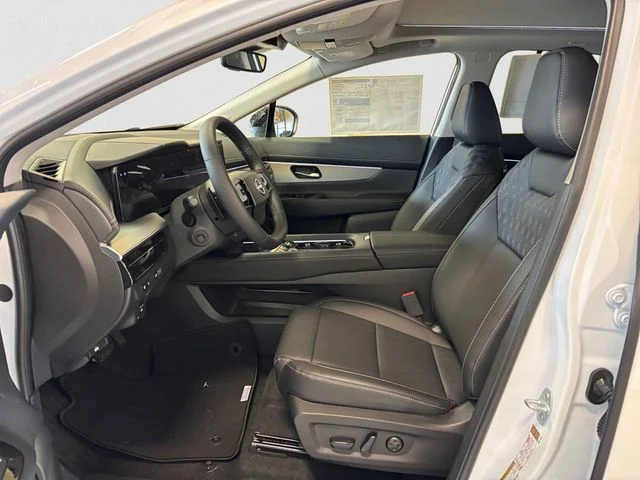 New 2026 White Nissan Platinum image 10