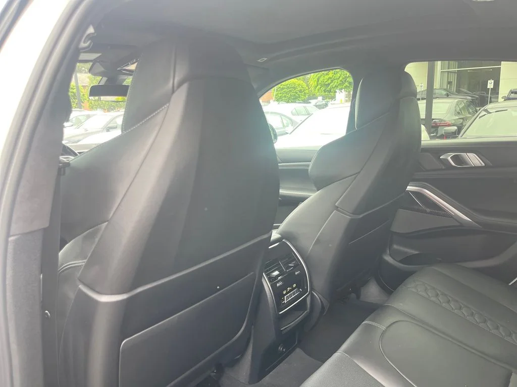 Used 2023 White BMW Base image 17