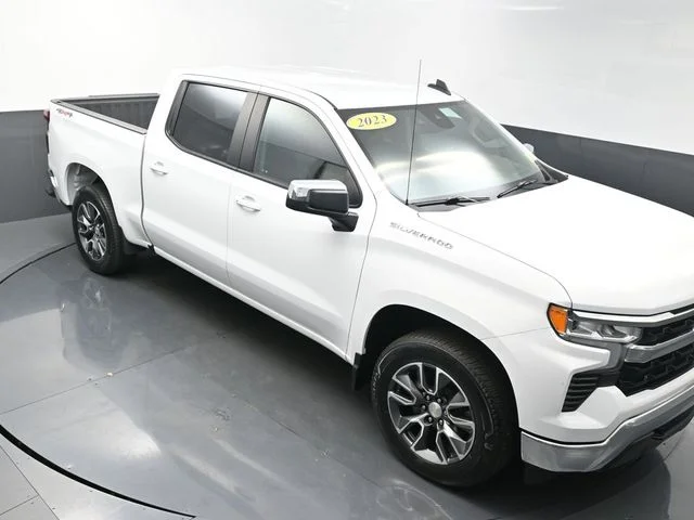 Used 2023 White Chevrolet LT image 37