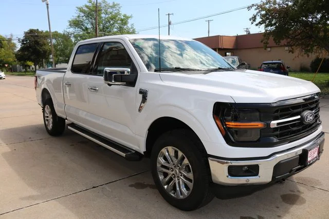 New 2026 Oxford White Ford XLT image 10