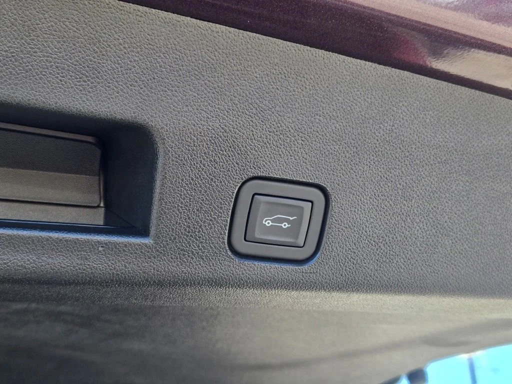 2025 GMC Acadia Elevation - Photo 28