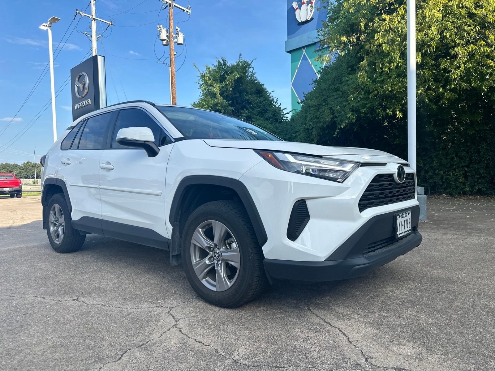 Used 2024 Ice Toyota XLE image 2