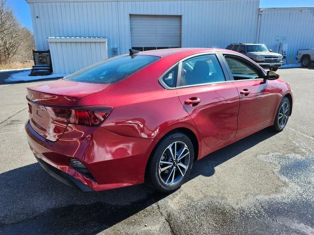 Used 2024 Red Kia LXS image 8