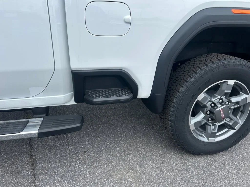 2025 GMC Sierra 2500HD SLT - Photo 31