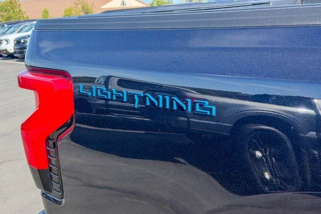 Used 2025 Blue Ford Flash image 6