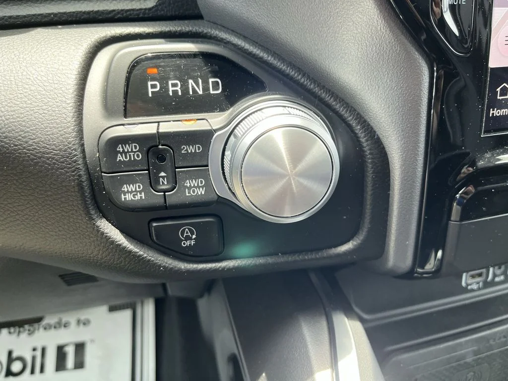 Used 2025 Silver Ram Laramie image 20