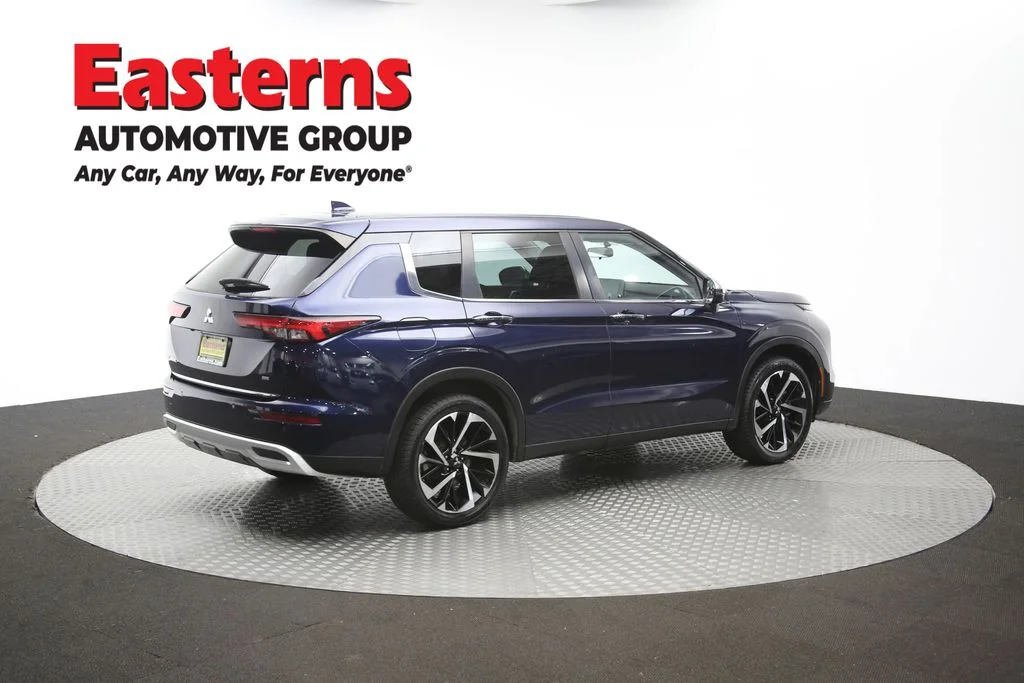 Used 2023 Blue Mitsubishi SE image 42