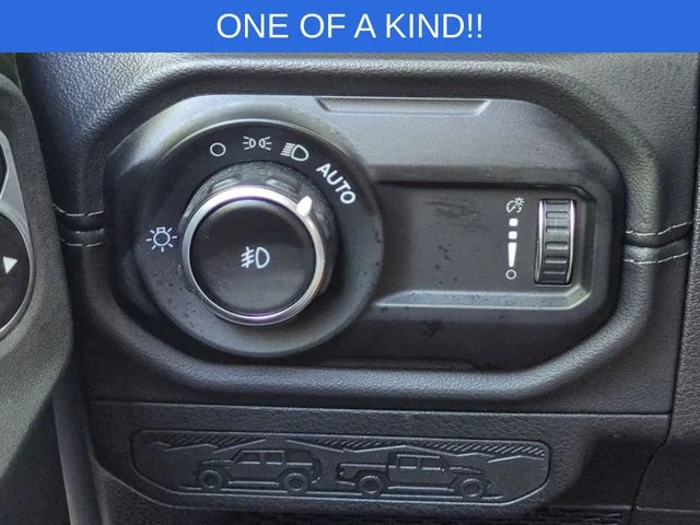 Used 2024 White Jeep Rubicon image 16
