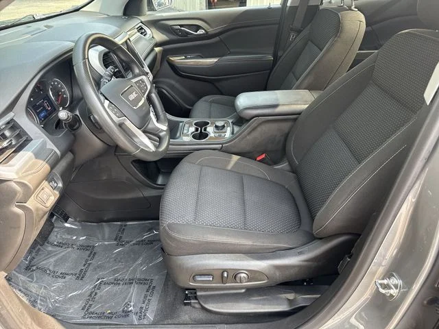Used 2023 Silver GMC SLE image 15