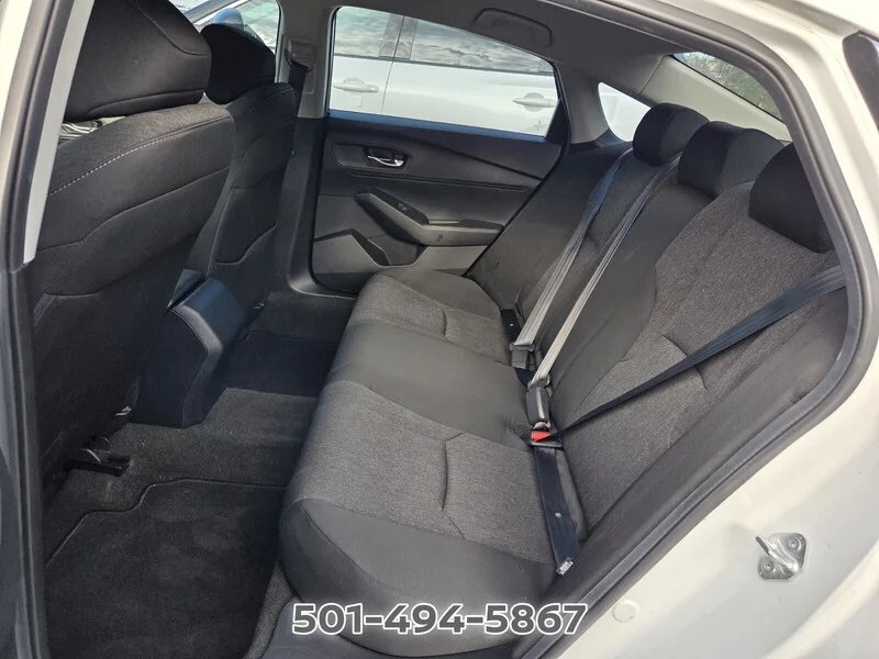 Used 2024 Platinum White Pearl Honda LX image 8