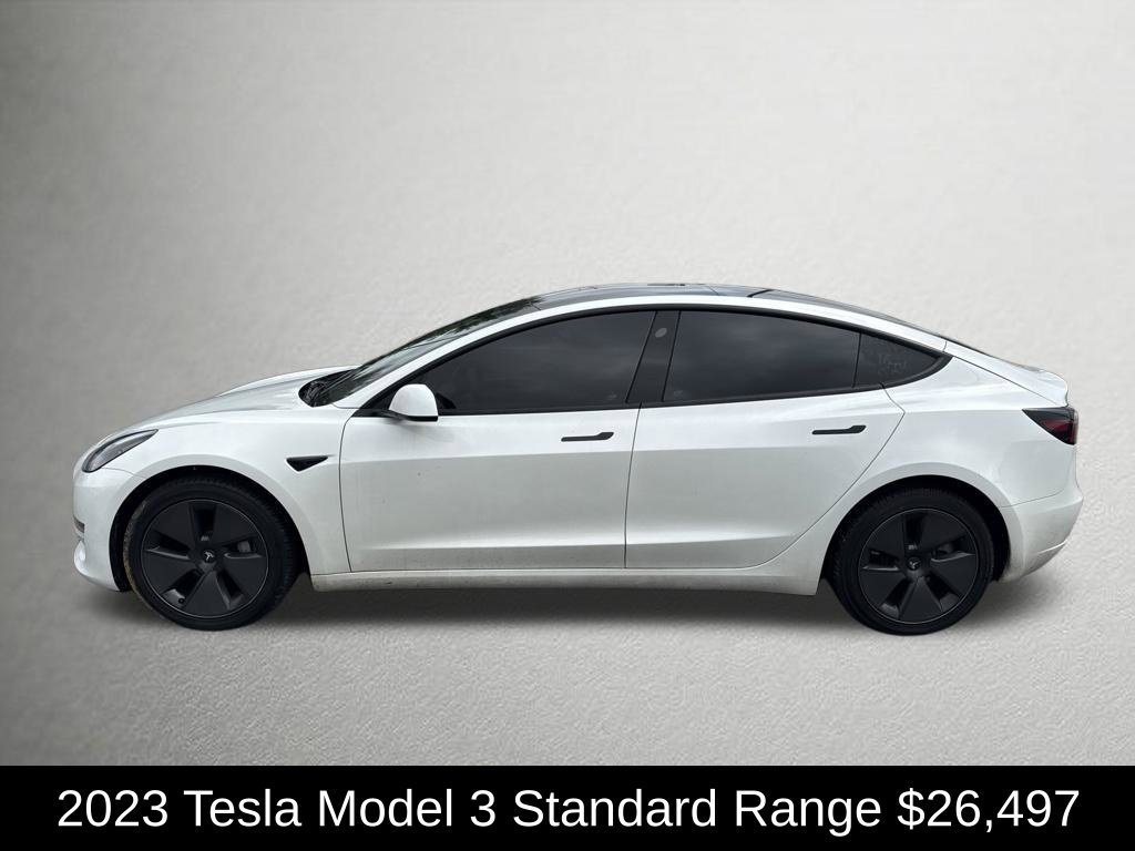 Used 2023  Tesla Base image 6