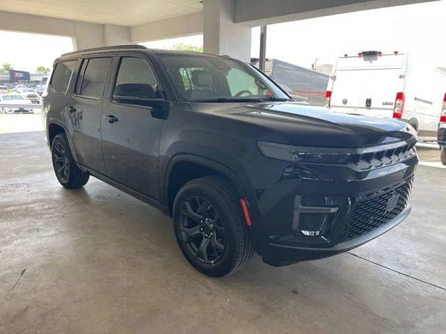 New 2026 High Gloss Black Exterior Paint Jeep Limited Altitude image 5