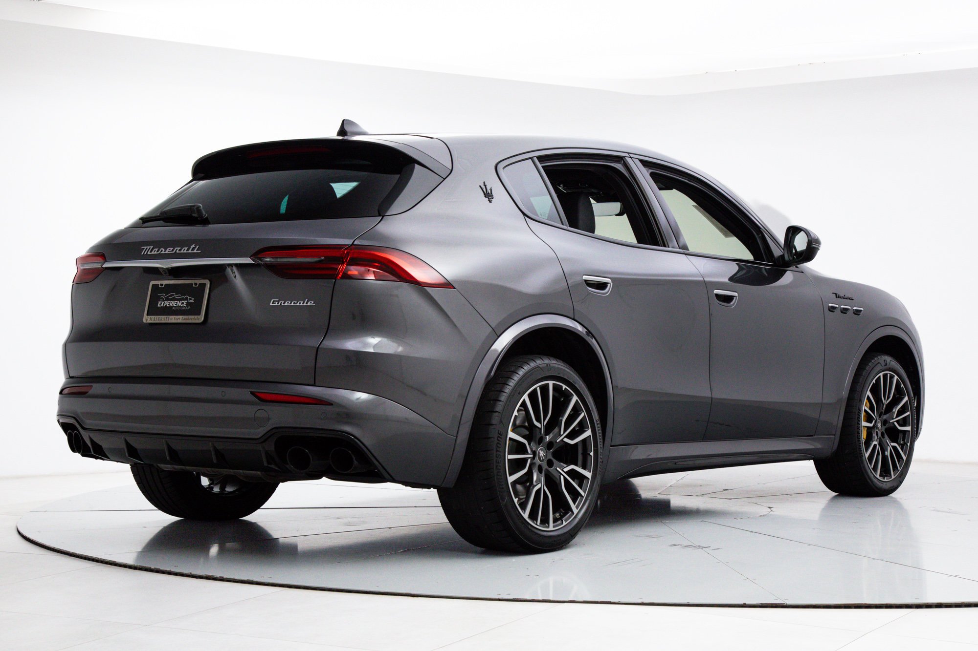 Used 2023 Gray Maserati Modena image 5