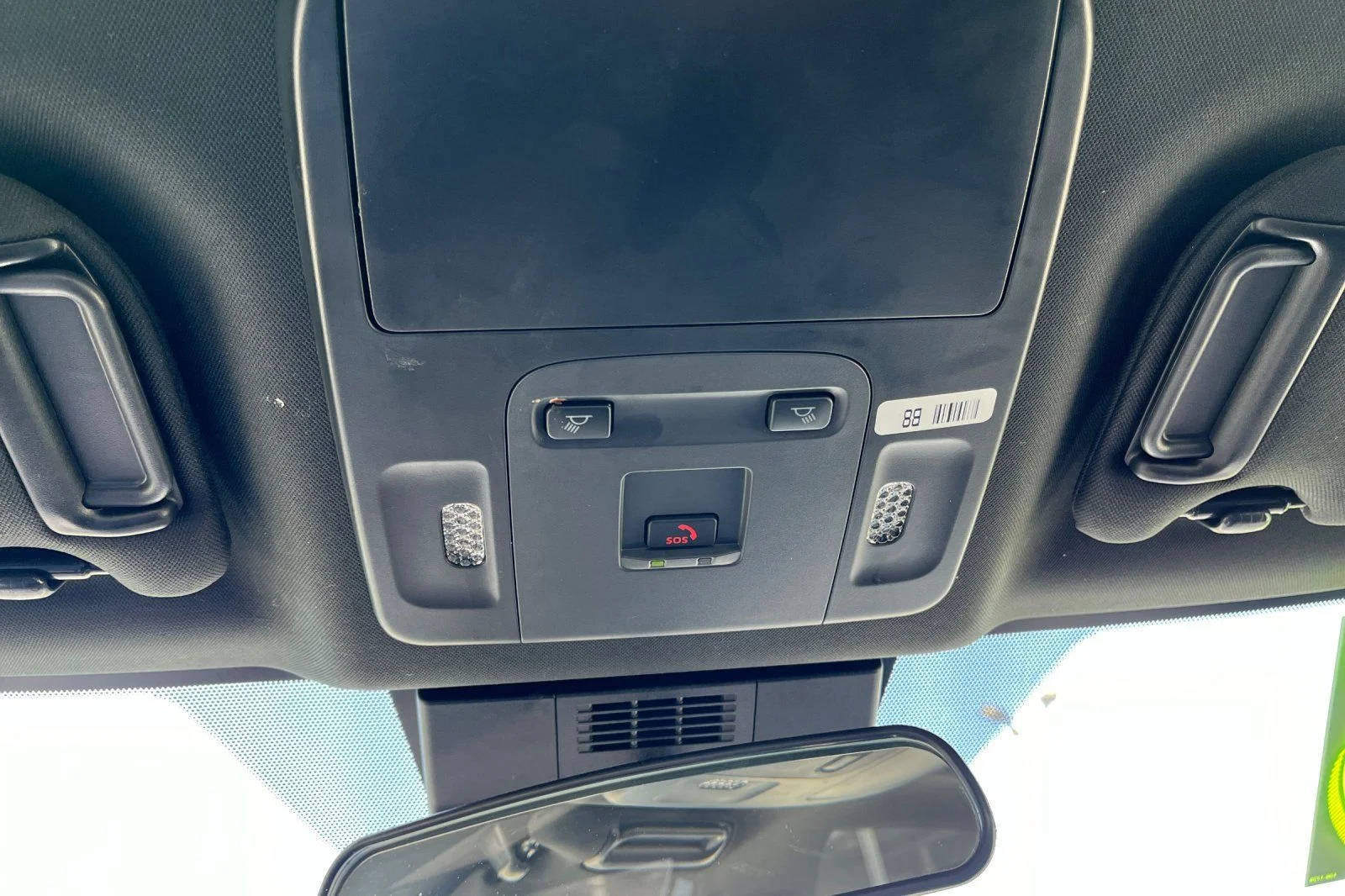 2025 Toyota Camry LE - Photo 40
