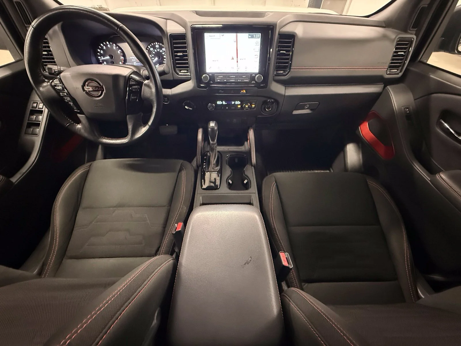 Used 2023 White Nissan PRO-4X image 15