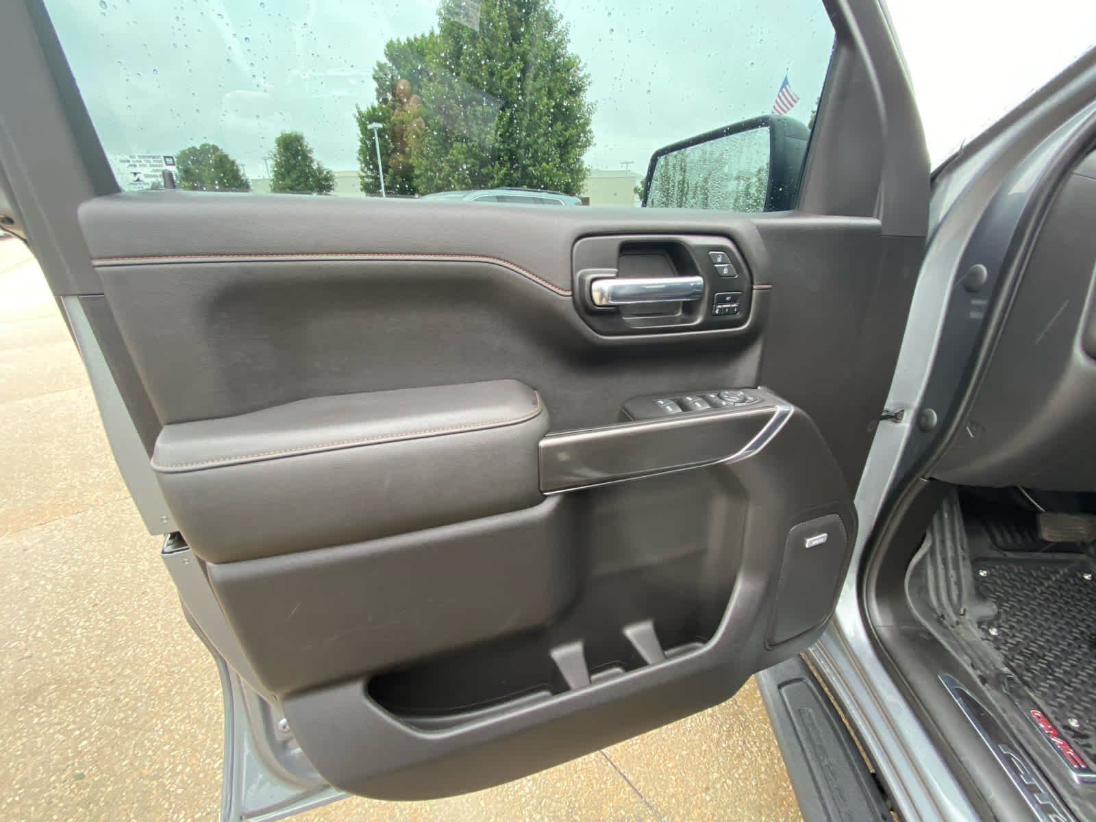 Used 2022 Satin Steel Metallic GMC AT4 image 7