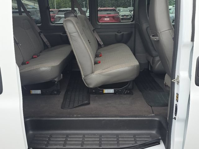 2025 Chevrolet Express Passenger LT - Photo 23