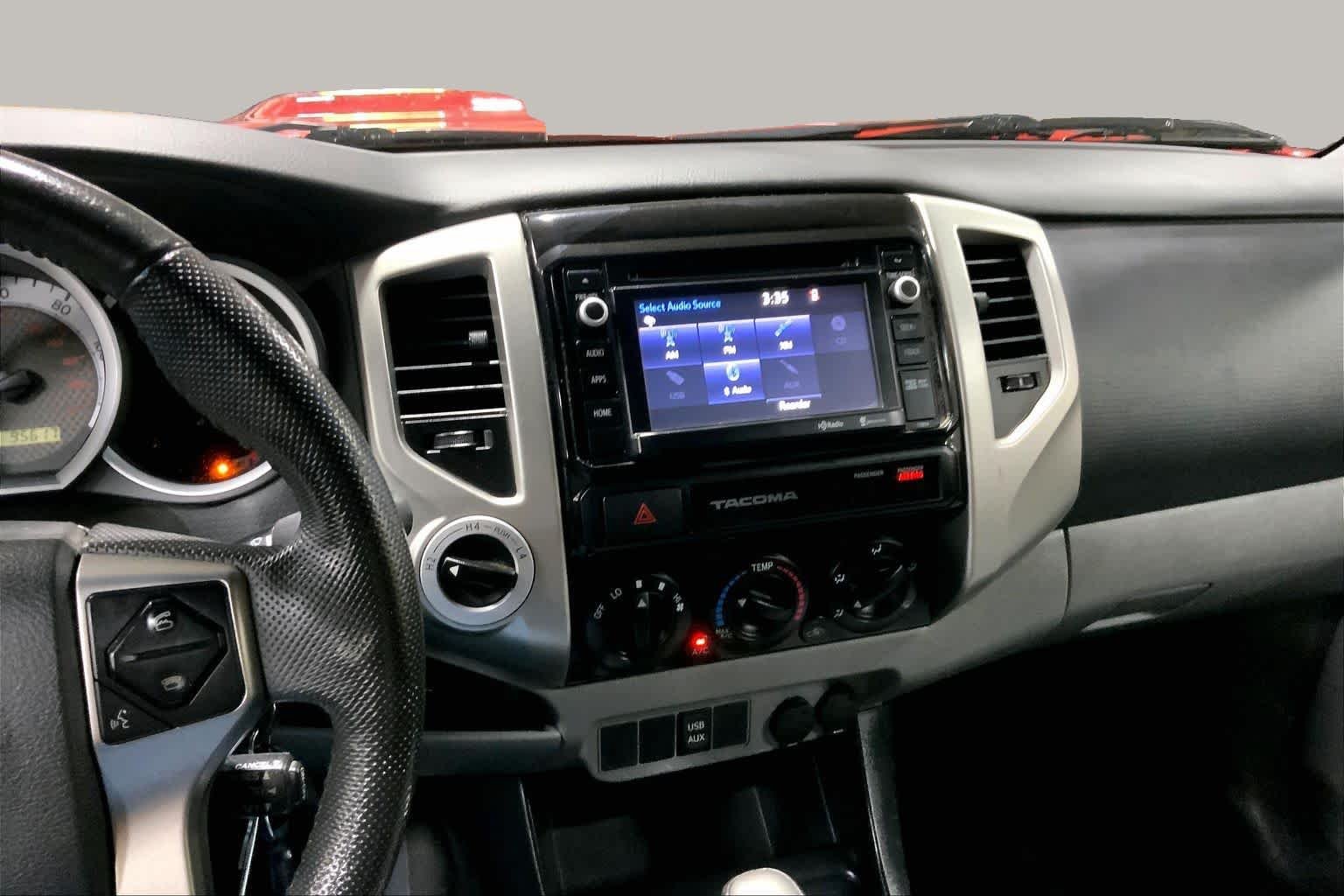 Used 2015 Barcelona Red Metallic Toyota  image 7