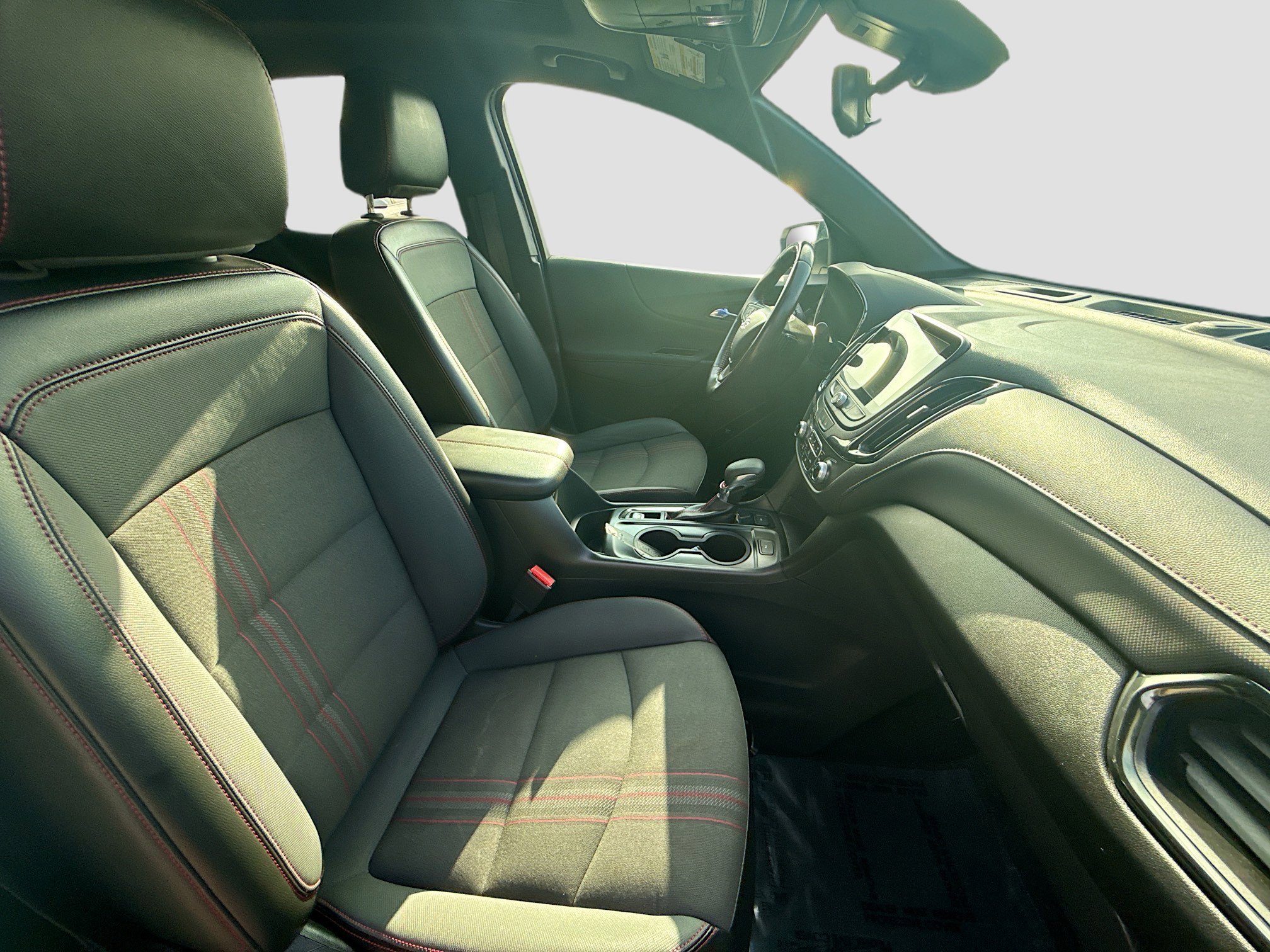 2022 Chevrolet Equinox RS - Photo 31