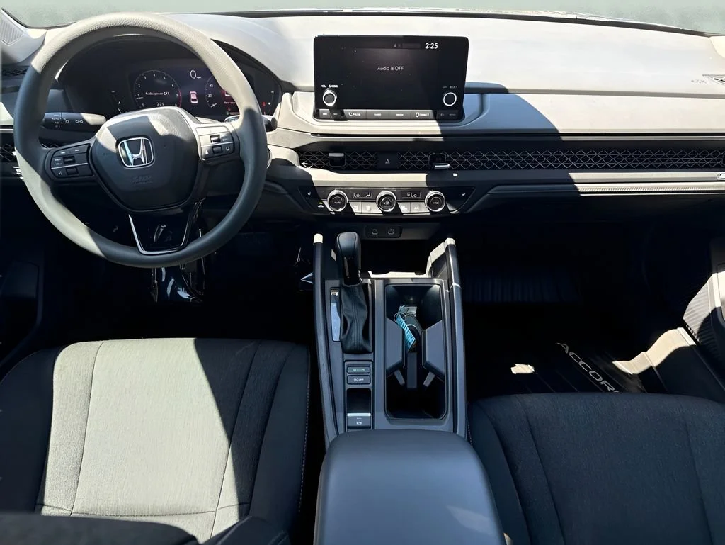 Used 2024  Honda EX image 12