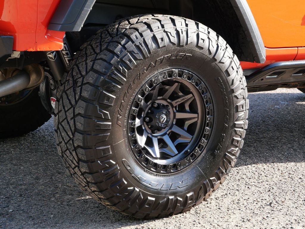 Used 2018 Orange Jeep Unlimited Rubicon image 7