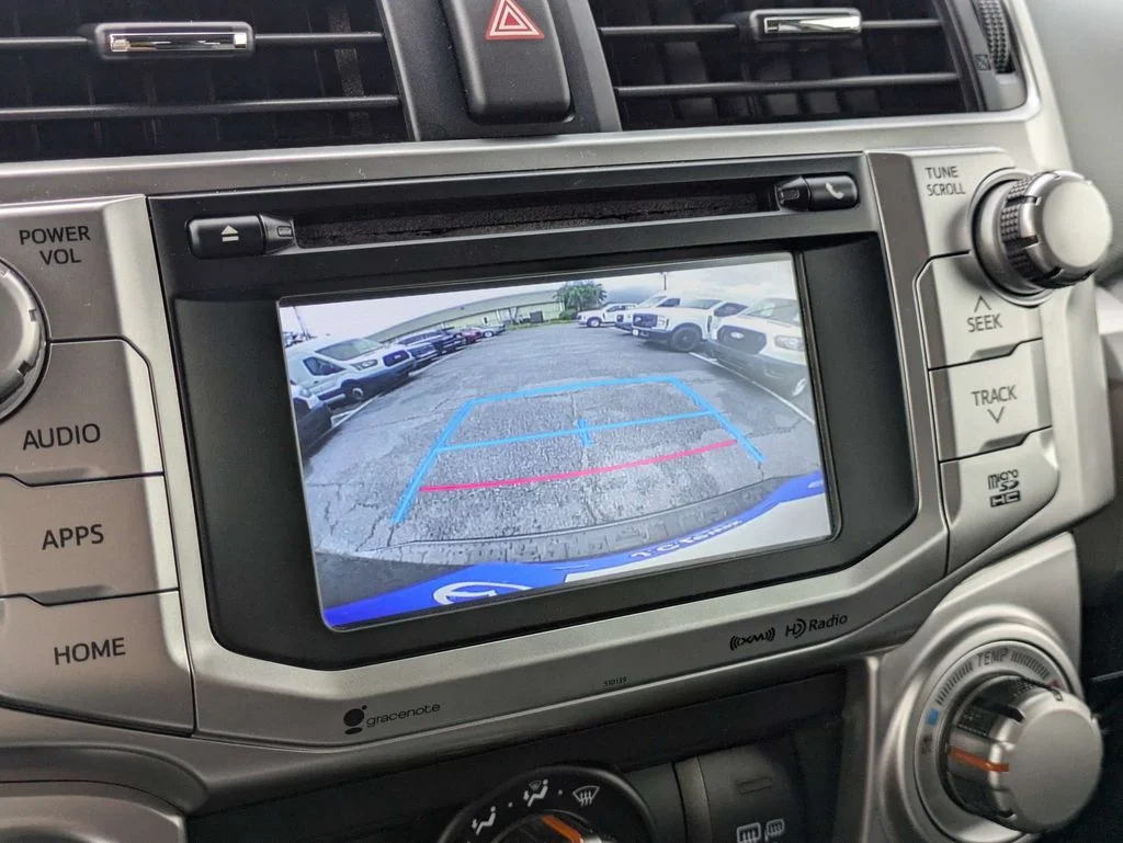 Used 2018 Magnetic Gray Metallic Toyota SR5 Premium image 22