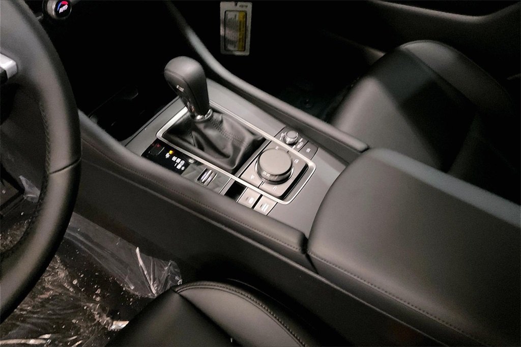 2026 MAZDA MAZDA3 - Image 6