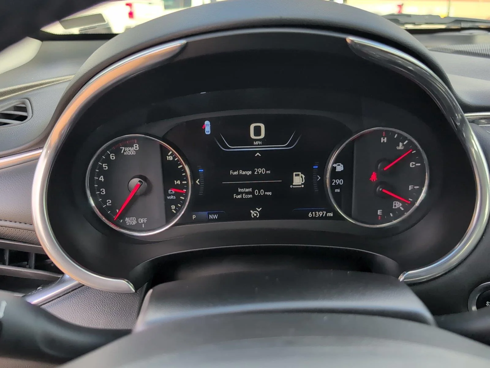 Used 2024 Summit White Chevrolet 2LT image 27