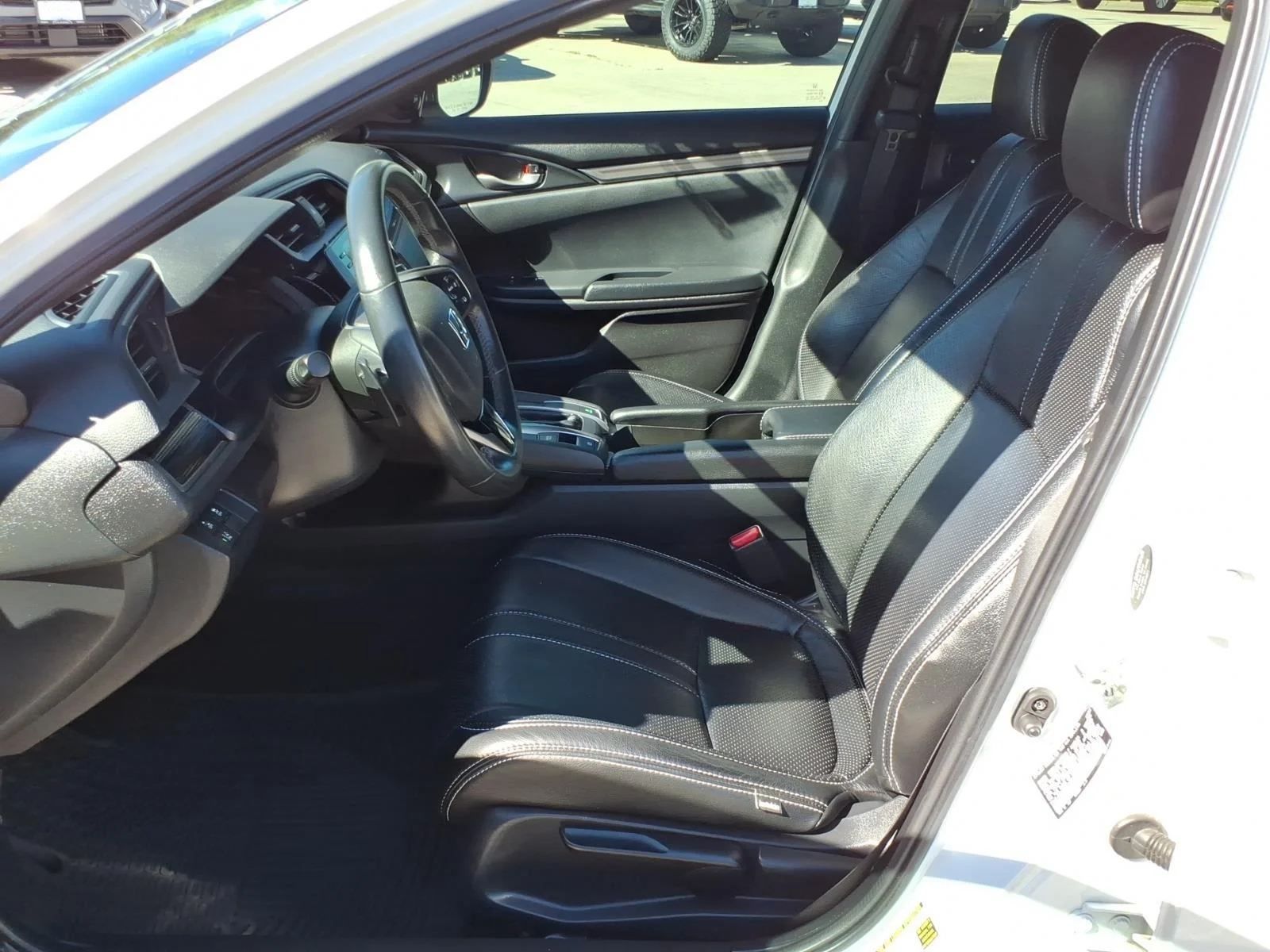 Used 2021 Platinum White Pearl Honda Sport image 11