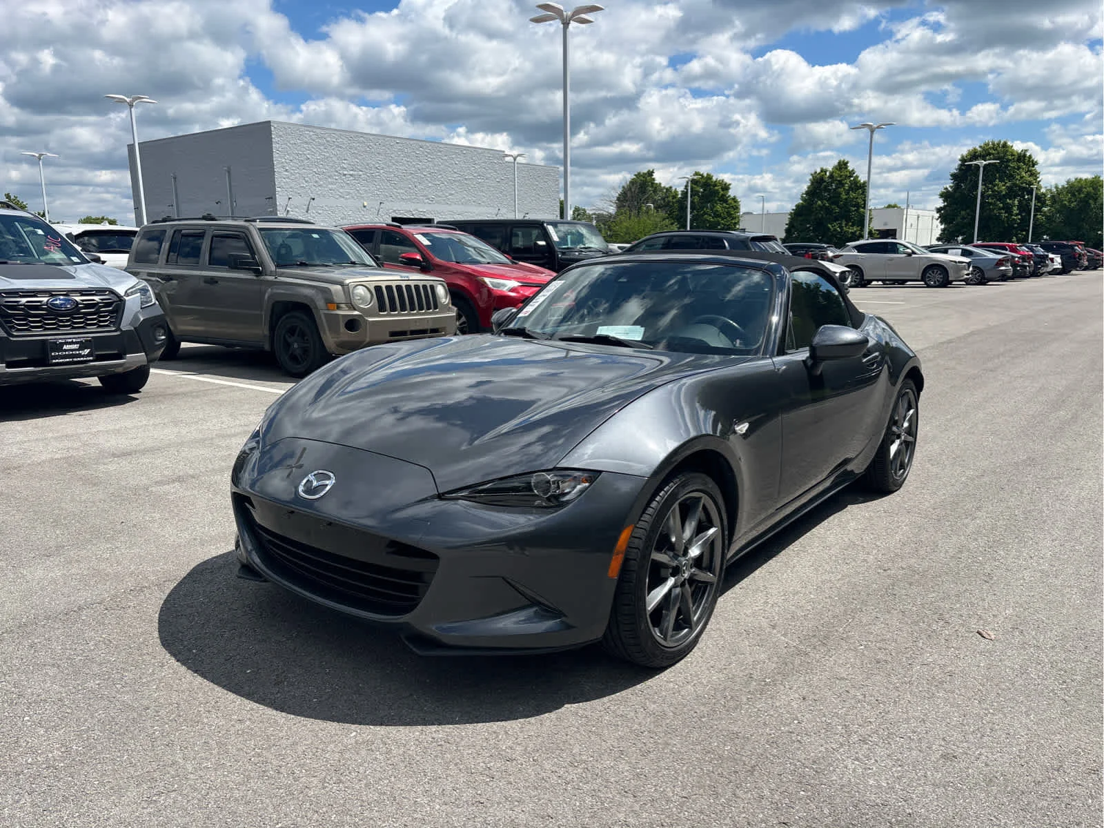 Used 2016 Mazda MX-5 Miata Grand Touring with VIN JM1NDAD75G0106526 for sale in Kansas City
