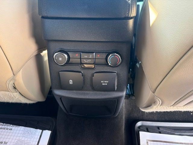 Used 2016 Bronze Ford Limited image 30