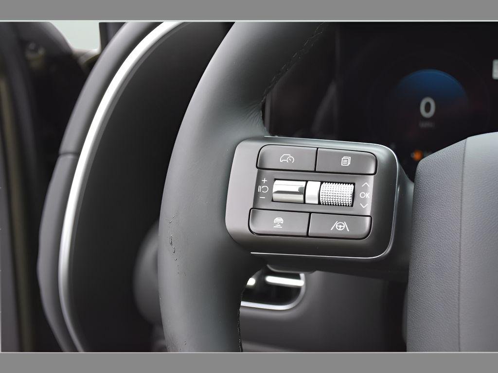New 2026 Titan Charcoal Pearl Hyundai Limited FWD image 19