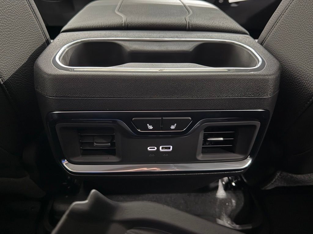 2026 GMC Sierra 1500 Denali - Photo 17