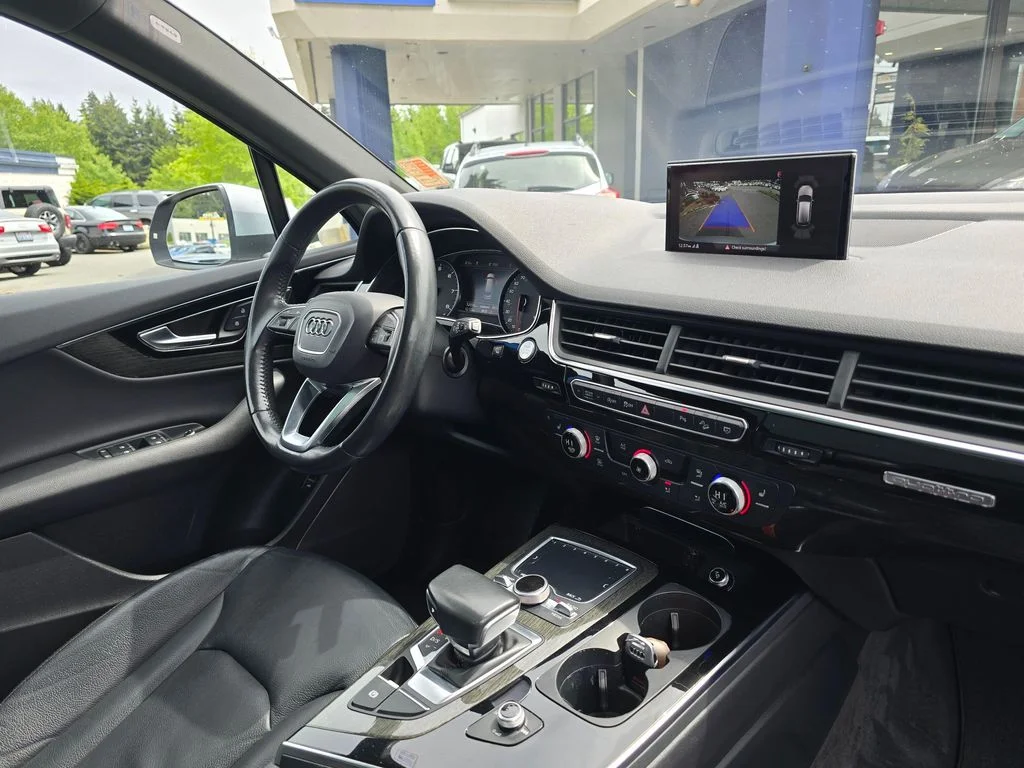 Used 2019 Silver Audi 55 Premium image 16